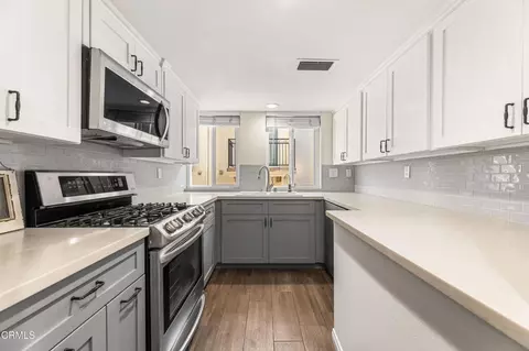 Kitchen - 477 S Euclid Ave #E, Pasadena, CA 91101 photo 1 of 1