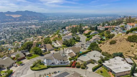 View/Area - 1919 Deermont Rd, Glendale, CA 91207 photo 4 of 8