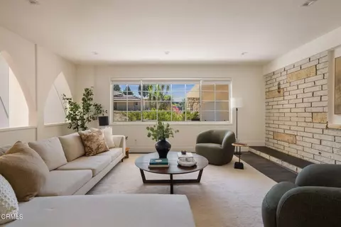 Living - 1919 Deermont Rd, Glendale, CA 91207 photo 1 of 2