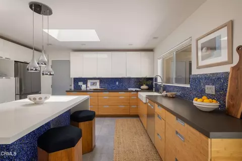 Kitchen - 1919 Deermont Rd, Glendale, CA 91207 photo 5 of 5