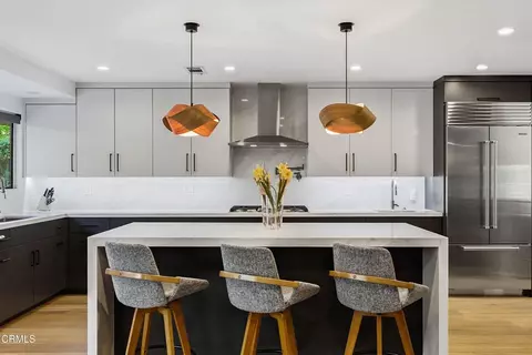 Kitchen - 3616 E Chevy Chase Dr, Glendale, CA 91206 photo 1 of 4
