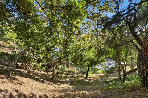 Exterior - 3616 E Chevy Chase Dr, Glendale, CA 91206 photo 5 of 17
