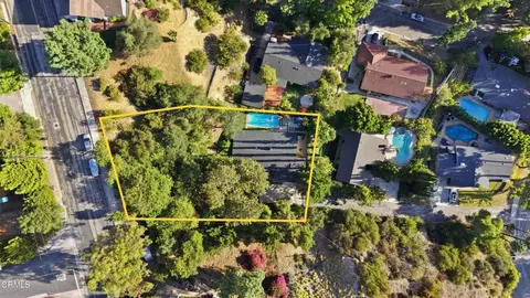View/Area - 3616 E Chevy Chase Dr, Glendale, CA 91206 photo 2 of 3