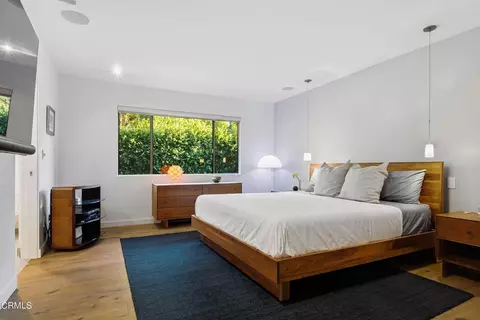 Bedroom - 3616 E Chevy Chase Dr, Glendale, CA 91206 photo 1 of 3