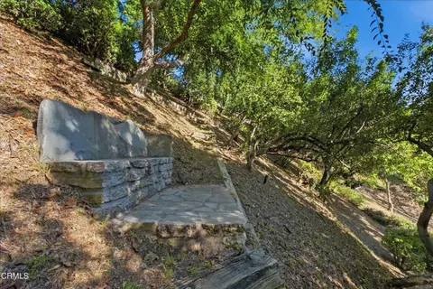 Exterior - 3616 E Chevy Chase Dr, Glendale, CA 91206 photo 7 of 17