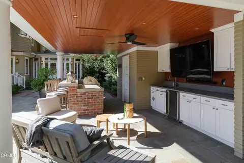 Exterior - 303 Markham Pl, Pasadena, CA 91105 photo 12 of 20