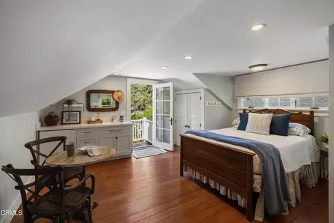 Bedroom - 303 Markham Pl, Pasadena, CA 91105 photo 8 of 9