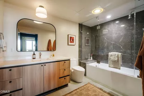 Bath - 39 S Los Robles Ave #5005, Pasadena, CA 91101 photo 1 of 3