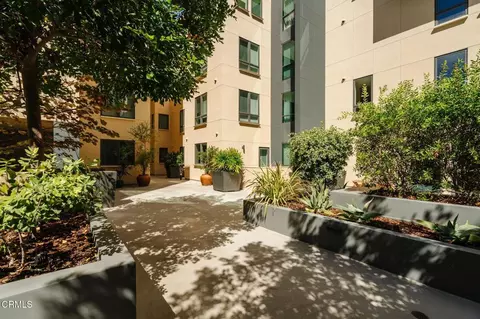 Exterior - 39 S Los Robles Ave #5005, Pasadena, CA 91101 photo 1 of 7