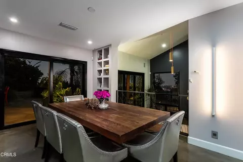 Dining - 1411 Edgehill Pl, Pasadena, CA 91103 photo 7 of 7