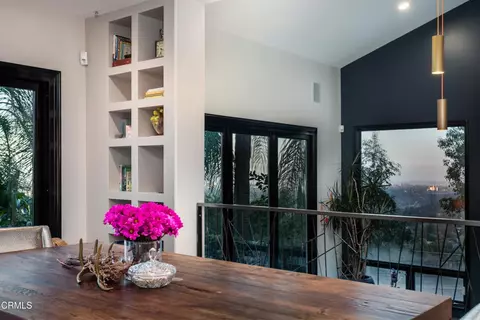 Dining - 1411 Edgehill Pl, Pasadena, CA 91103 photo 6 of 7
