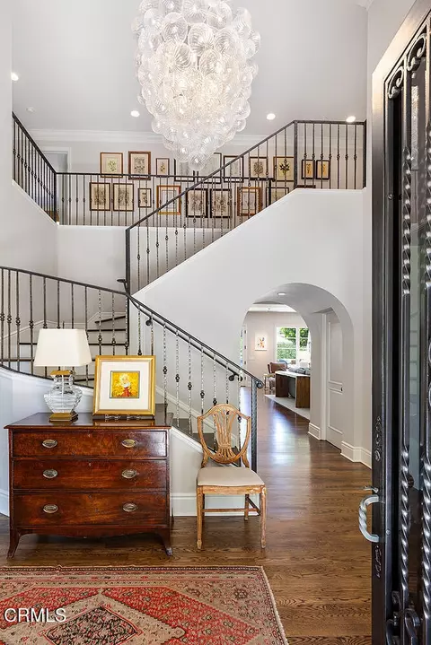 Entry Way - 1667 San Pasqual St, Pasadena, CA 91106 photo 1 of 3