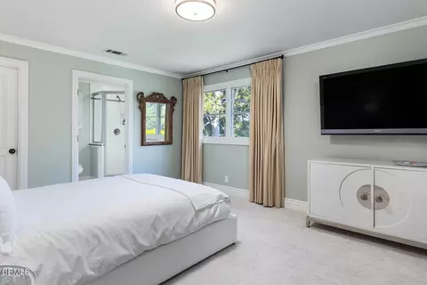Bedroom - 1667 San Pasqual St, Pasadena, CA 91106 photo 3 of 5