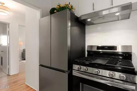 Kitchen - 1946 E Villa St, Pasadena, CA 91107 photo 2 of 3