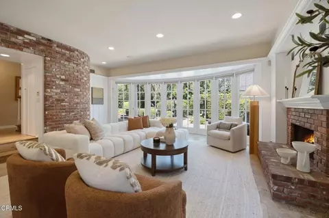 Living - 3435 E California Blvd, Pasadena, CA 91107 photo 3 of 6