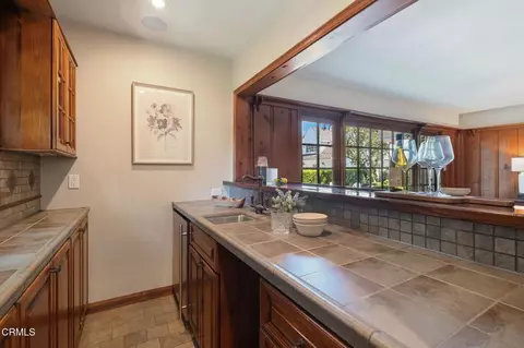 Kitchen - 3435 E California Blvd, Pasadena, CA 91107 photo 5 of 7