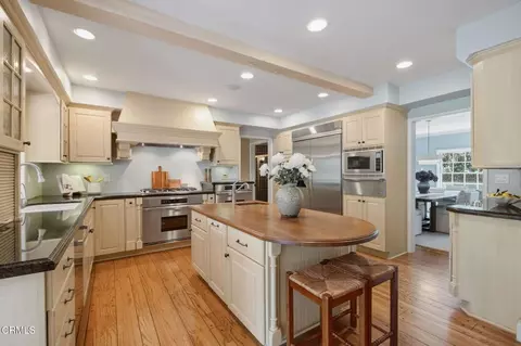 Kitchen - 3435 E California Blvd, Pasadena, CA 91107 photo 1 of 7