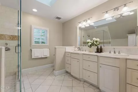 Bath - 3435 E California Blvd, Pasadena, CA 91107 photo 2 of 7