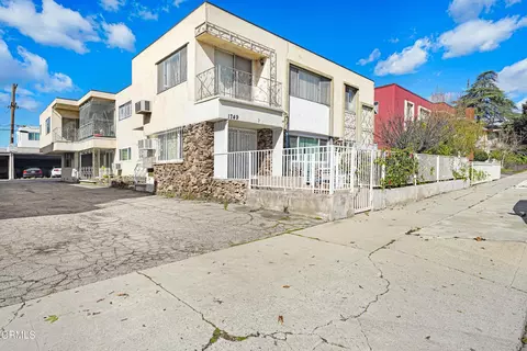1749 N Edgemont St, Los Angeles, CA 90027