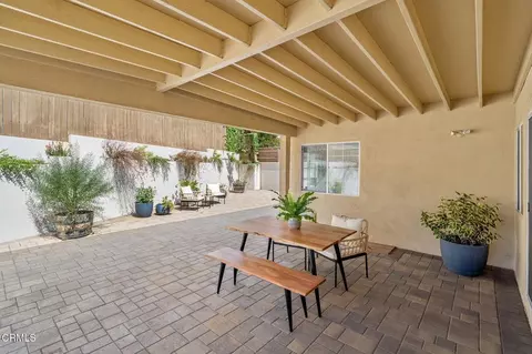 Exterior - 923 Crestview Dr, Pasadena, CA 91107 photo 2 of 4