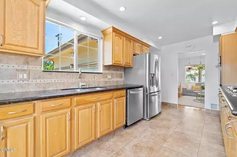 Kitchen - 923 Crestview Dr, Pasadena, CA 91107 photo 1 of 4