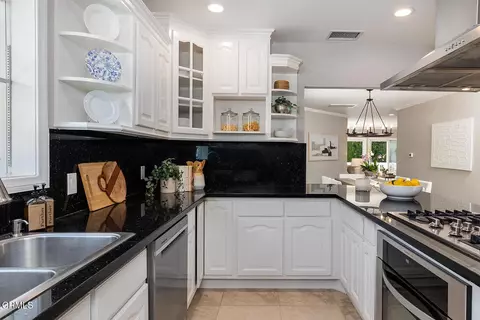 Kitchen - 2064 Galbreth Rd, Pasadena, CA 91104 photo 2 of 4