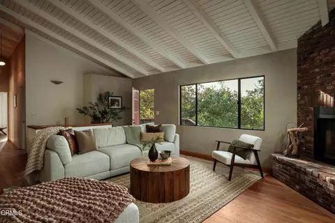 Living - 11049 Cardamine Dr, Tujunga, CA 91042 photo 4 of 5