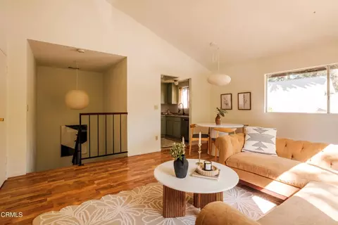 Living - 1101 N Summit Ave #1, Pasadena, CA 91103 photo 8 of 8