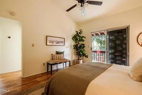 Bedroom - 1101 N Summit Ave #1, Pasadena, CA 91103 photo 5 of 5