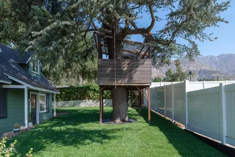 Exterior - 3269 Summit Ave, Altadena, CA 91001 photo 4 of 18