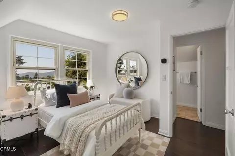 Bedroom - 3269 Summit Ave, Altadena, CA 91001 photo 5 of 7