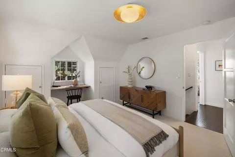 Bedroom - 3269 Summit Ave, Altadena, CA 91001 photo 3 of 7