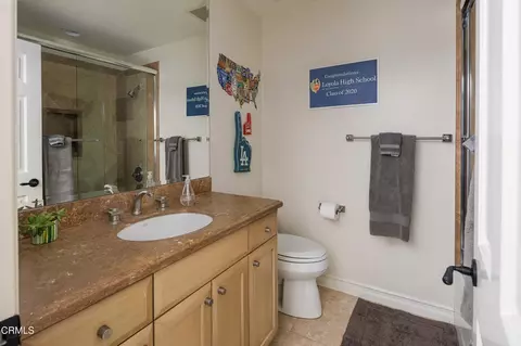 Bath - 1475 Rutherford Dr, Pasadena, CA 91103 photo 5 of 6
