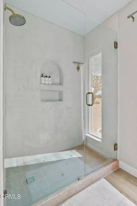 Bath - 1388 Fortuna Ave, Landers, CA 92285 photo 3 of 3