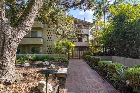 960 San Pasqual St #110, Pasadena, CA 91106