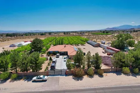 View/Area - 9975 Custer Ave, Lucerne Valley, CA 92356 photo 5 of 7