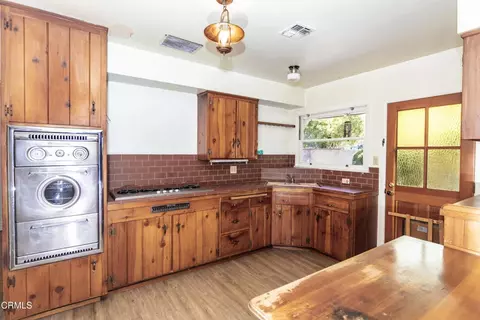 Kitchen - 6601 Valmont St, Tujunga, CA 91042 photo 2 of 5