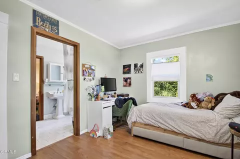 Bedroom - 4021 Liberty Ave N, Glendale, CA 91214 photo 1 of 3