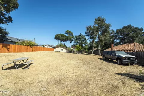 Exterior - 4021 Liberty Ave N, Glendale, CA 91214 photo 17 of 22