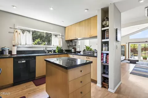 Kitchen - 4021 Liberty Ave N, Glendale, CA 91214 photo 3 of 3
