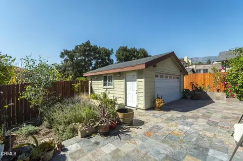 Exterior - 4021 Liberty Ave N, Glendale, CA 91214 photo 14 of 22
