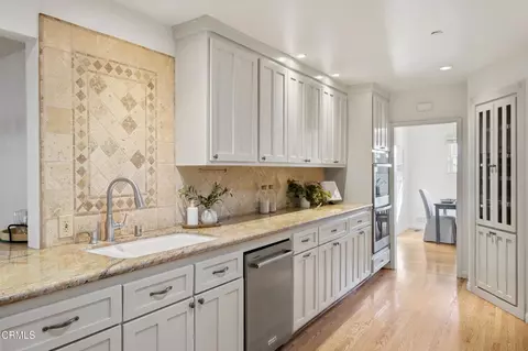 Kitchen - 442 Crestview Pl, Monrovia, CA 91016 photo 3 of 5