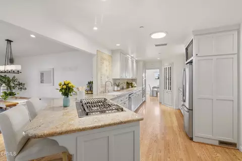 Kitchen - 442 Crestview Pl, Monrovia, CA 91016 photo 4 of 5