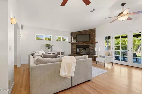 Living - 442 Crestview Pl, Monrovia, CA 91016 photo 4 of 7