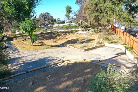 1085 Rubio St, Altadena, CA 91001 photo 11