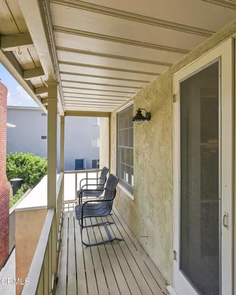 Exterior - 433 S Madison Ave, Pasadena, CA 91101 photo 5 of 6