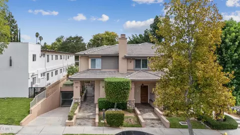 Other - 690 S Marengo Ave #5, Pasadena, CA 91106 photo 2 of 11