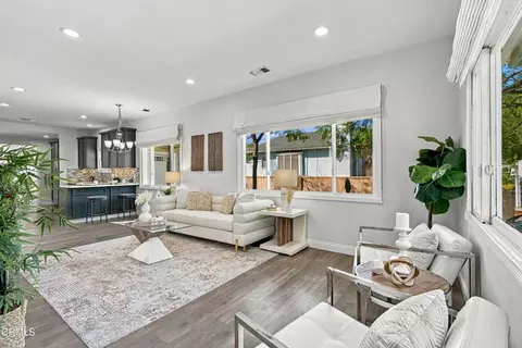 Living - 1007 Rose Ave, Pasadena, CA 91107 photo 1 of 4