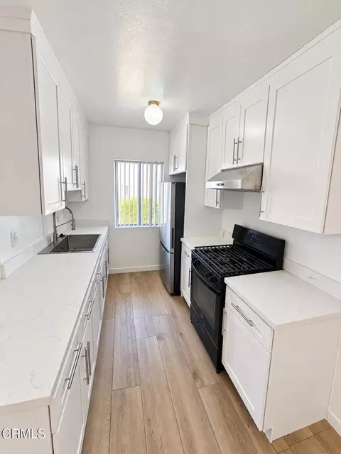 Kitchen - 615 E Orange Grove Ave, Burbank, CA 91501 photo 2 of 2