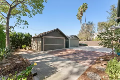 Exterior - 627 S Marengo Ave, Pasadena, CA 91106 photo 4 of 5